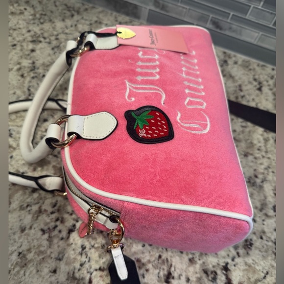 Juicy Couture sweet and juicy 🍓🍓🍓bag w/ Strawberry Coin Purse - Picture 9 of 12